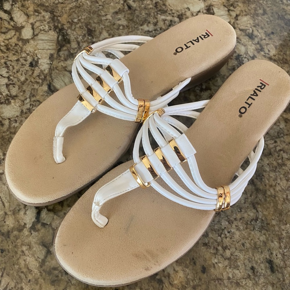 RIALTO White Kinley Thong Sandal